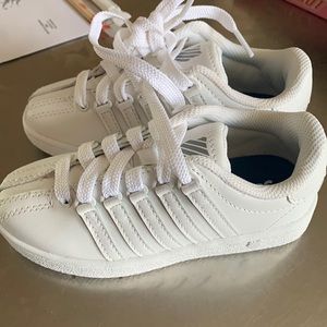New K-Swiss tennis shoes